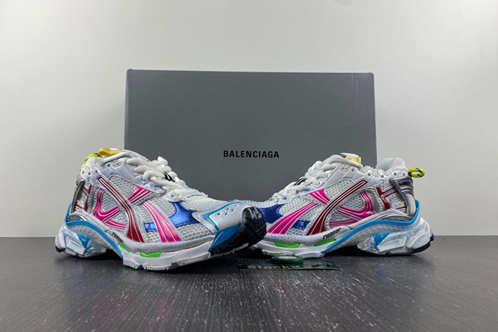 BALENCIAGA -Runner 7.0   772774 W3RBW 9645