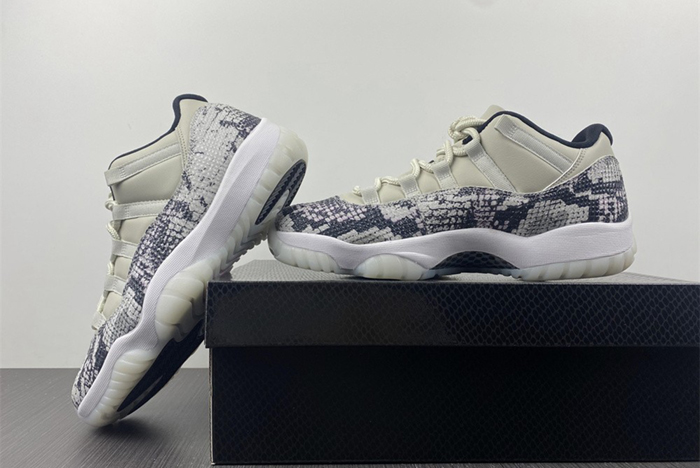 Air Jordan 11 Low "Snakeskin" CD6846-002
