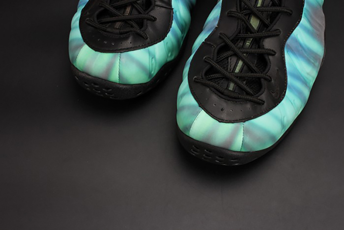 Nike Air Foamposite One "Northern Lights" Black/Green mens 840559-001