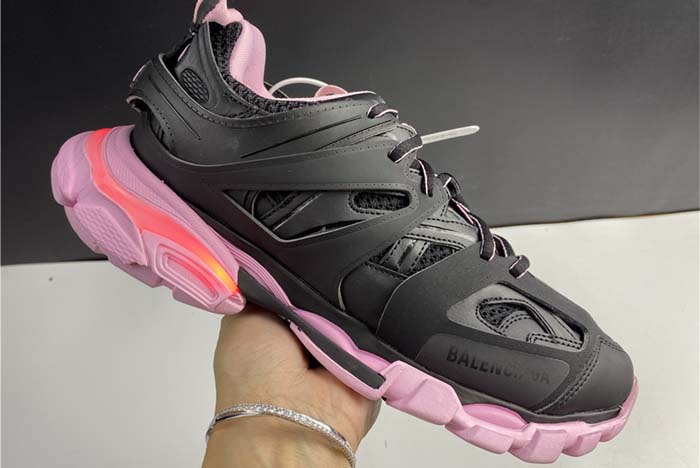 Balenciaga TRACK SNEAKER BLACK/PINK W3AC1 1050