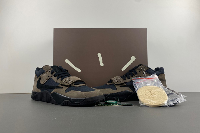 Travis Scott x Air Jordan 1 Low BROWN FZ8117-204