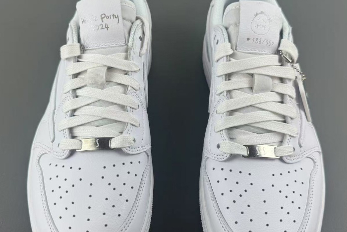 Travis Scott x Air Jordan 1 all white TD1228-111