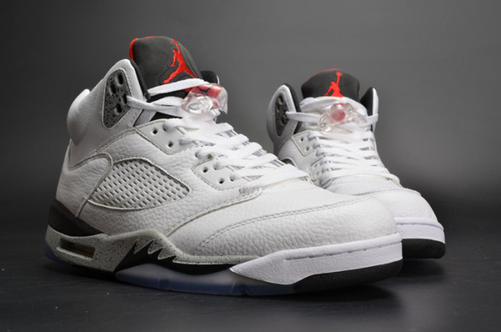 AIR JORDAN 5 RETRO "WHITE CEMENT" mens 136027-104