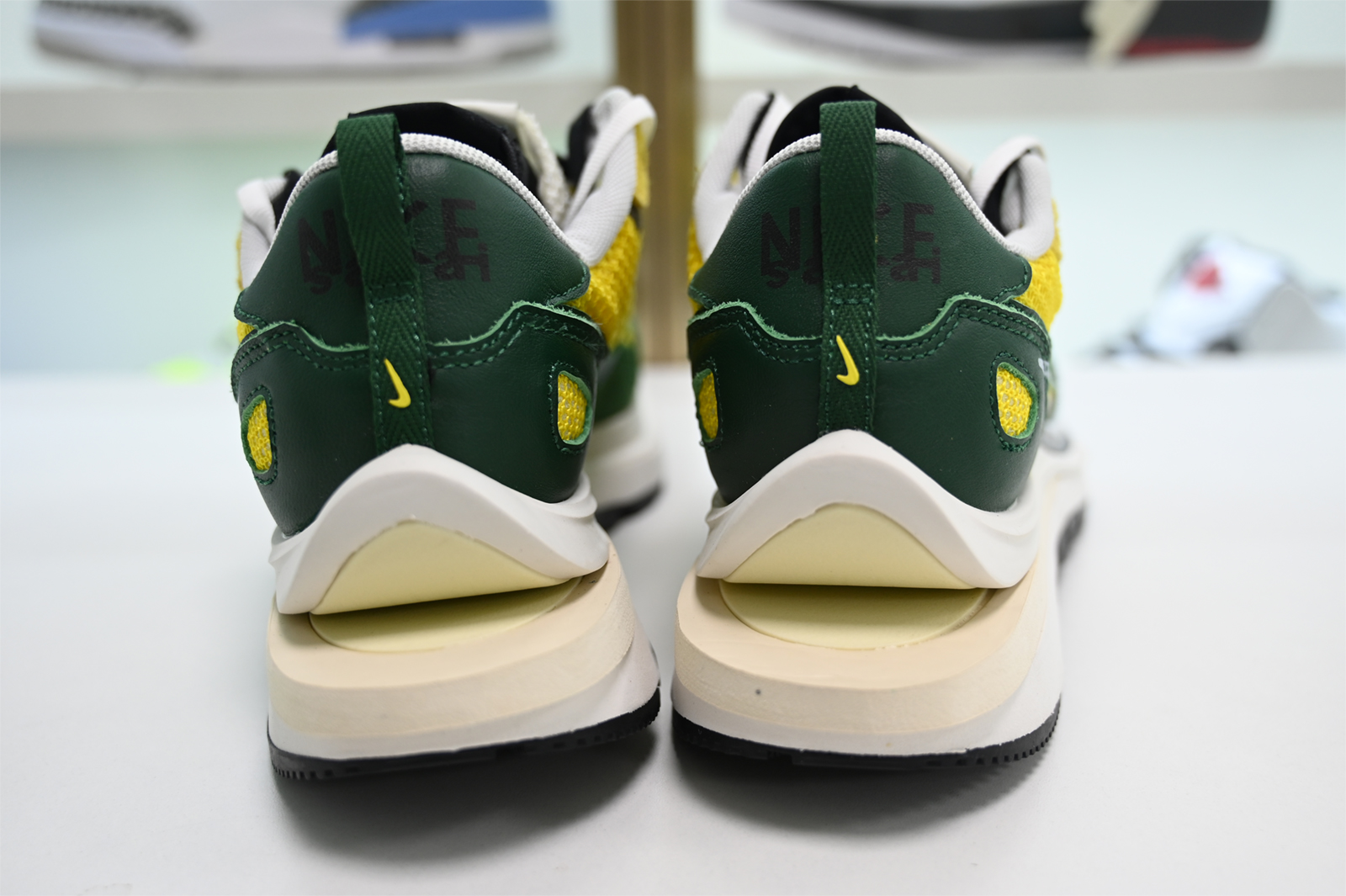 Nike Vaporwaffle sacai Tour Yellow Stadium Green CV1363-700