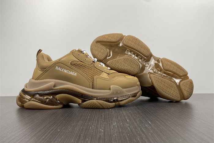 Balenciaga Triple S Black Sneaker 541624 W2GA1 2706