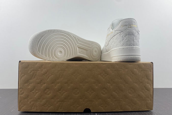 Nike Air Force 1 AF & L**V