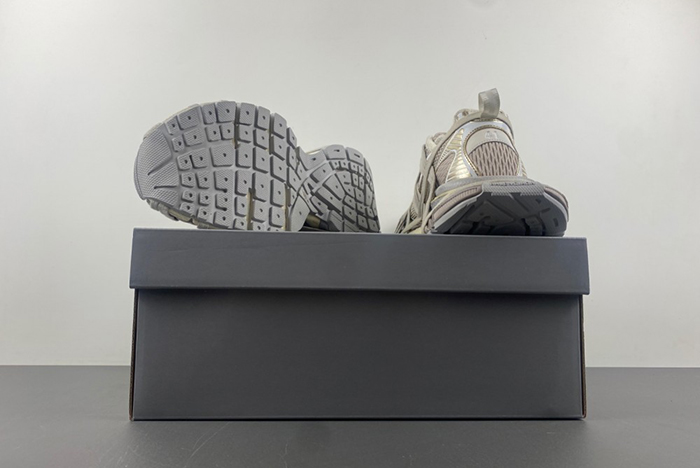 Balenciaga Phantom Sneaker 3XL 778698 W3XLL 9191