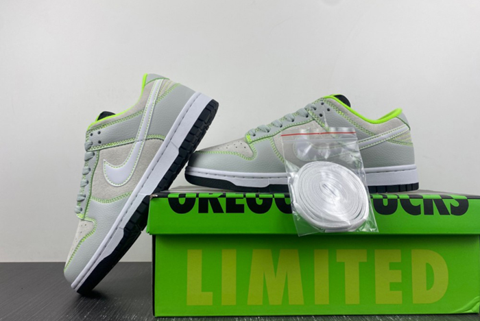 Nike Dunk Low University of Oregon PE (2023)  FQ7260-001