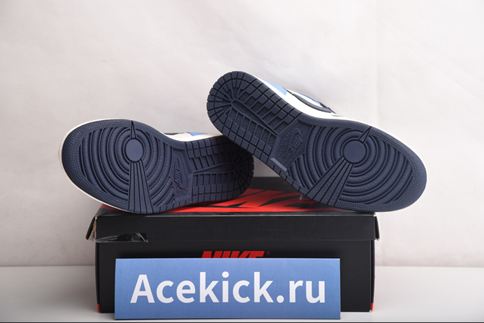 AIR JORDAN 1 OBSIDIAN UNIVERSITY BLUE 555088-140