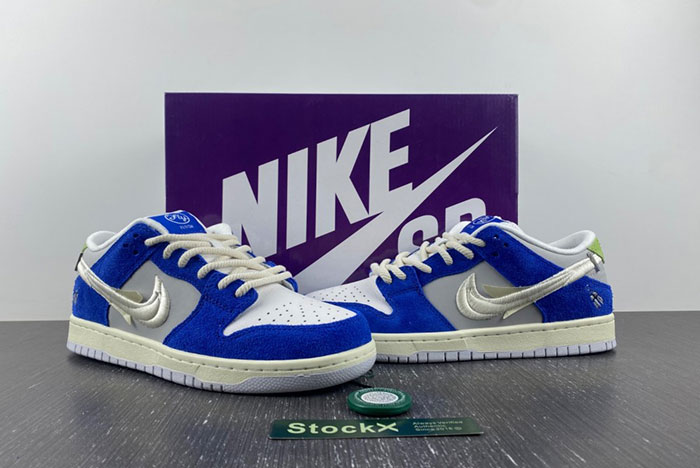Fly Streetwear x Nike SB Dunk Low DQ5130-400