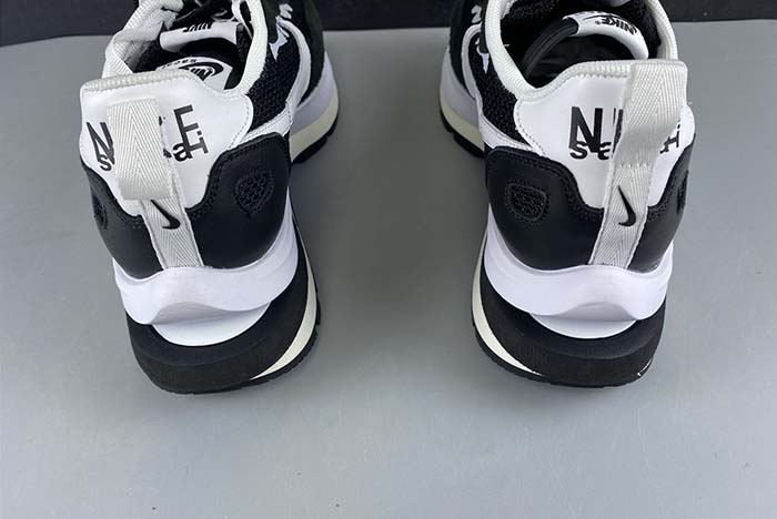 Sacai x Nike Pegasua Vaporfly Black White CI9928-001