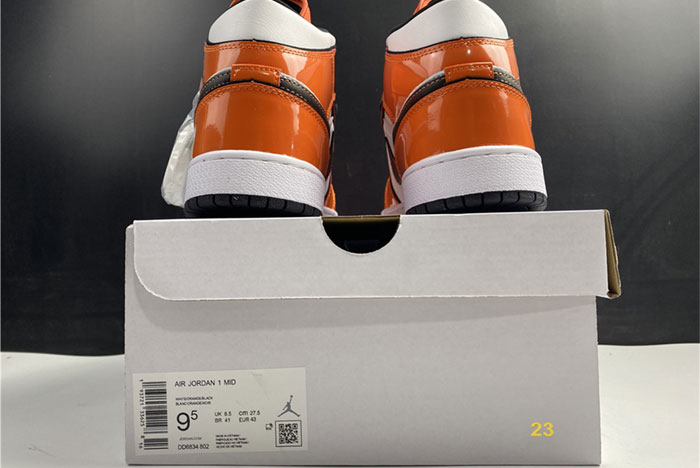 Air Jordan 1 Mid “Turf Orange” DD6834-802