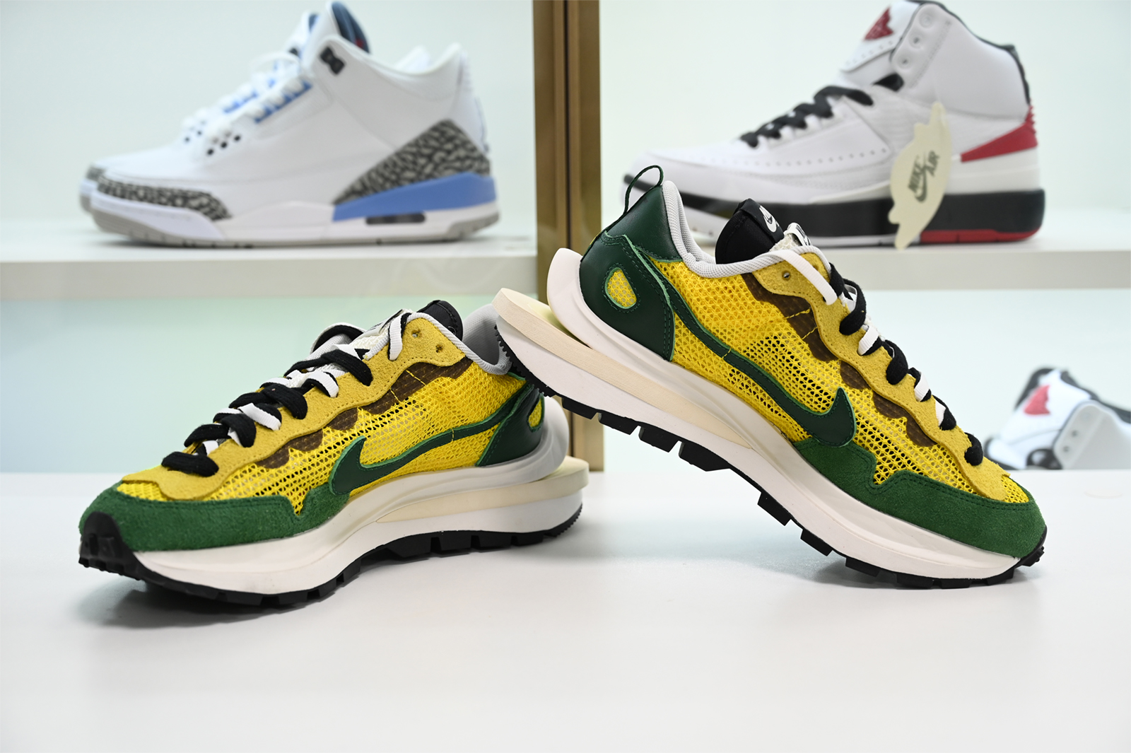 Nike Vaporwaffle sacai Tour Yellow Stadium Green CV1363-700