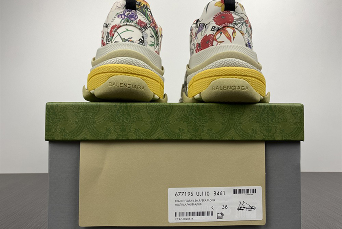 x BALENCIAGA 1.0 677195 UL110 8461