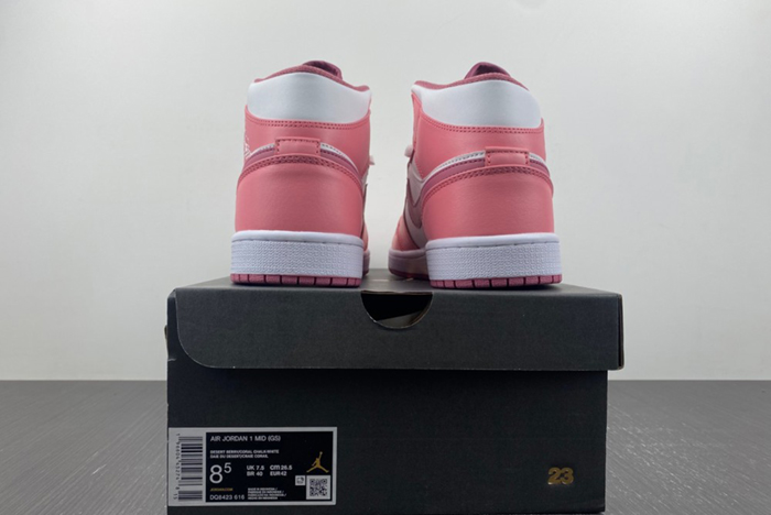 Jordan 1 Mid Valentine