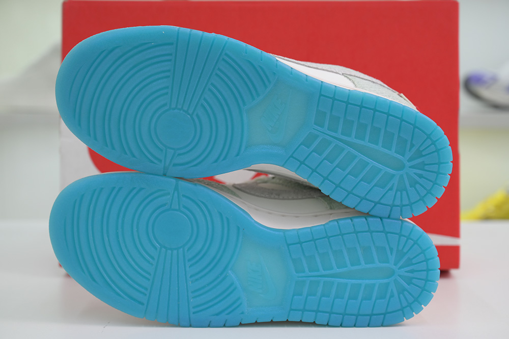 Nike Dunk Low LX Year of the Dragon (2024) FZ5065-111