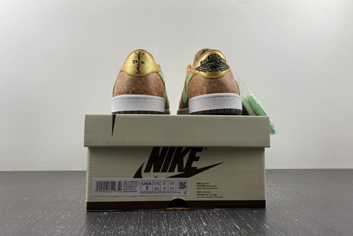 Air Jordan 1 x Travis Scott TS DM7866-922