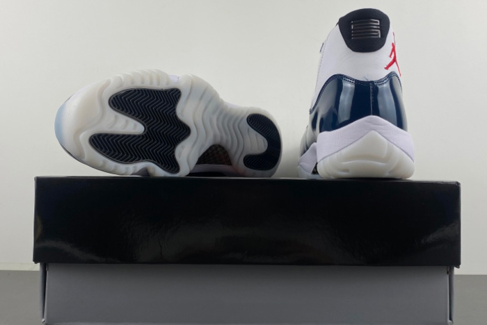 Air Jordan 11 LH0296-400