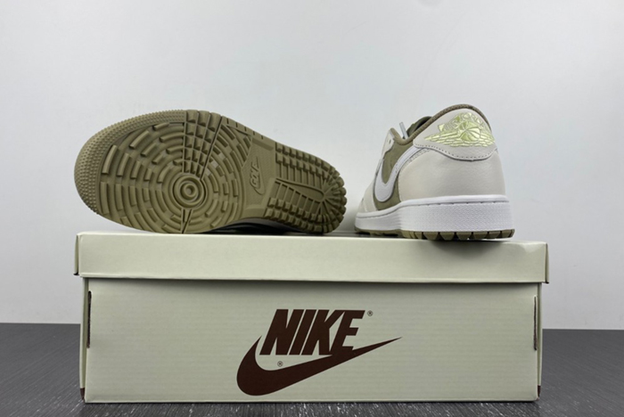 Jordan 1 Retro Low Golf Travis Scott Neutral Olive  FZ3124-200