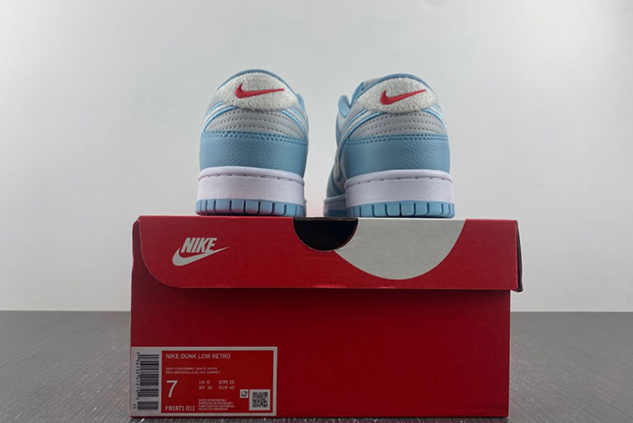 NIKE DUNK LOW RETRO Fleece Swoosh Worn Blue FB1871-011