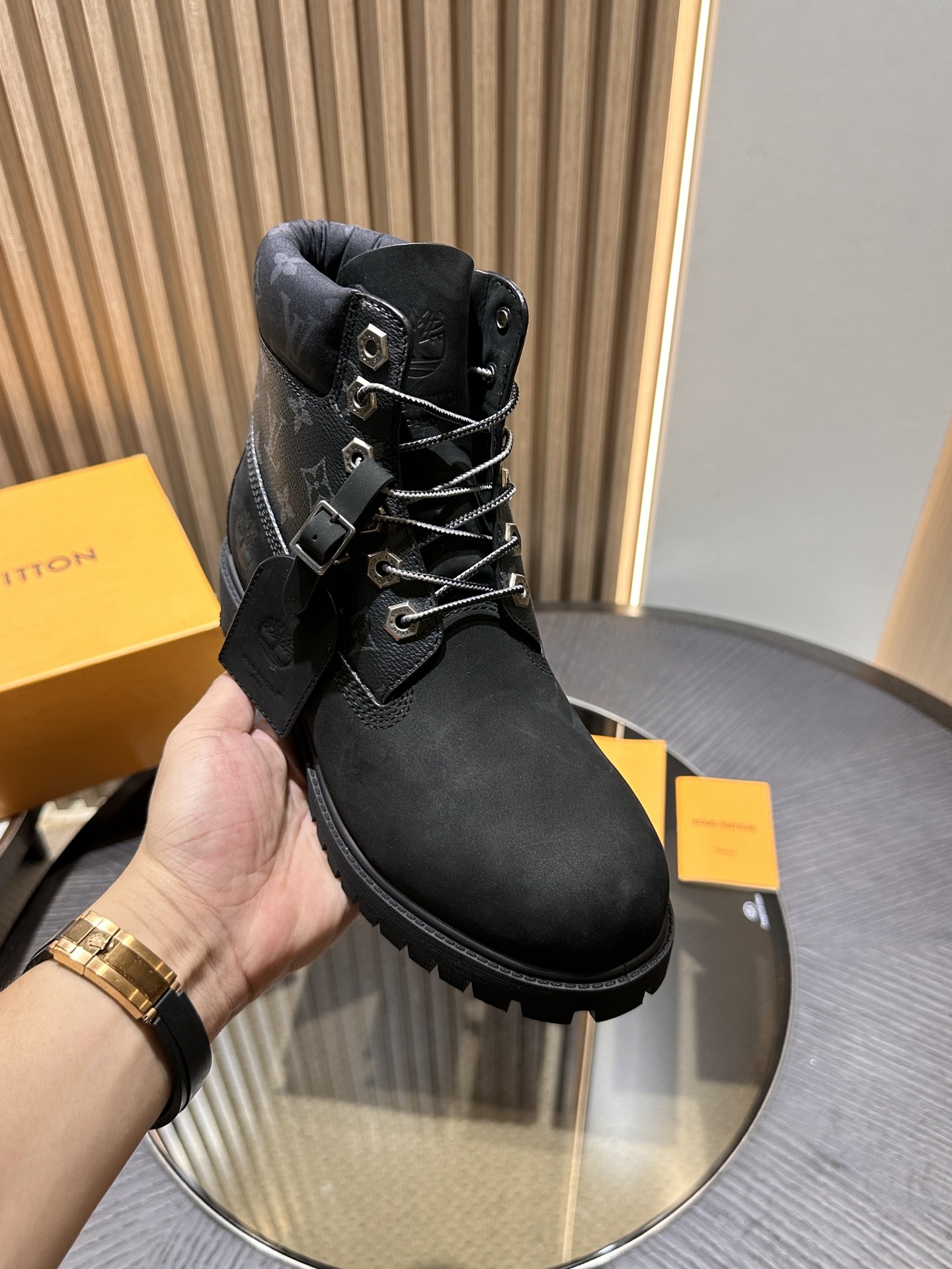 L*V x Timberland