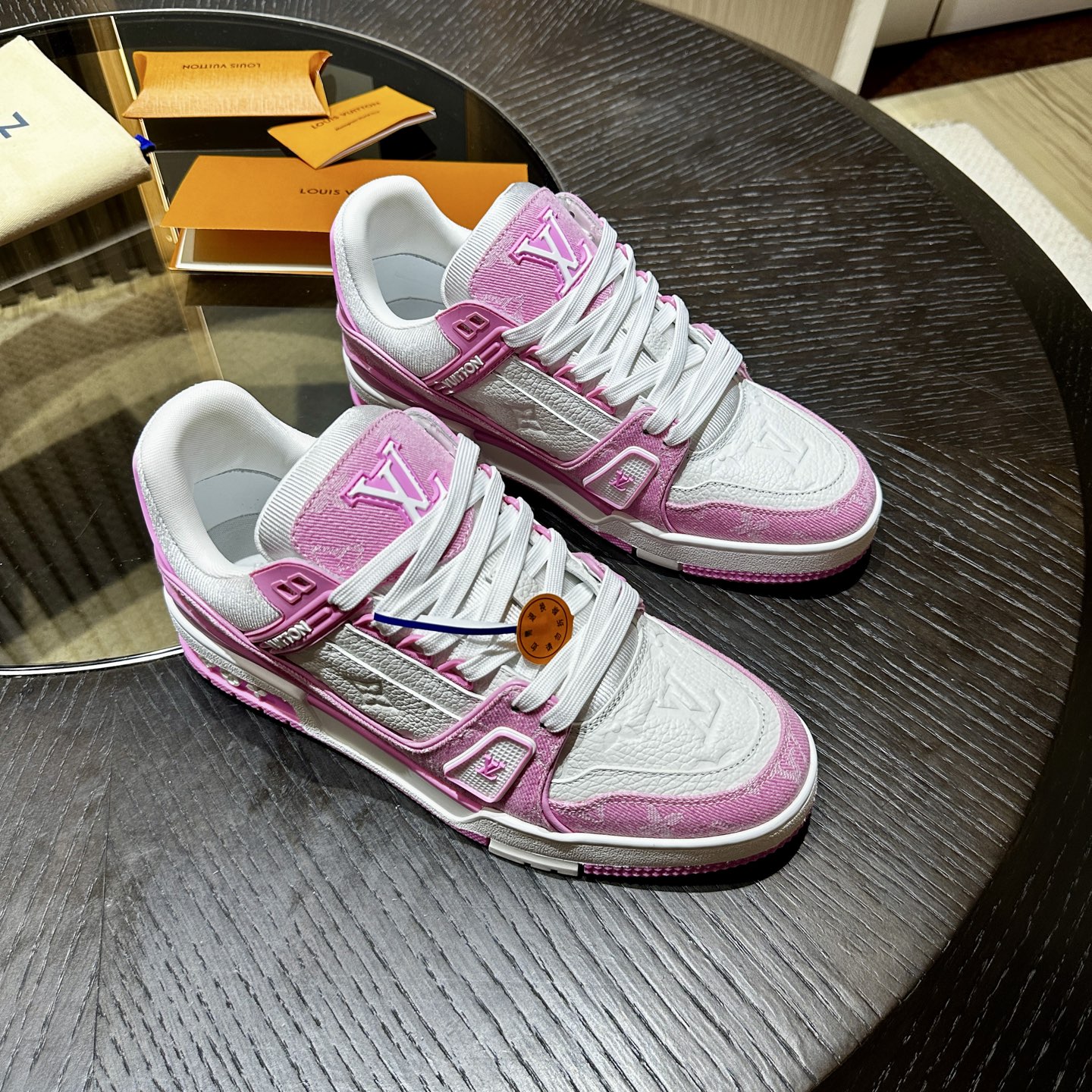 L**V Trainer Sneaker PINK