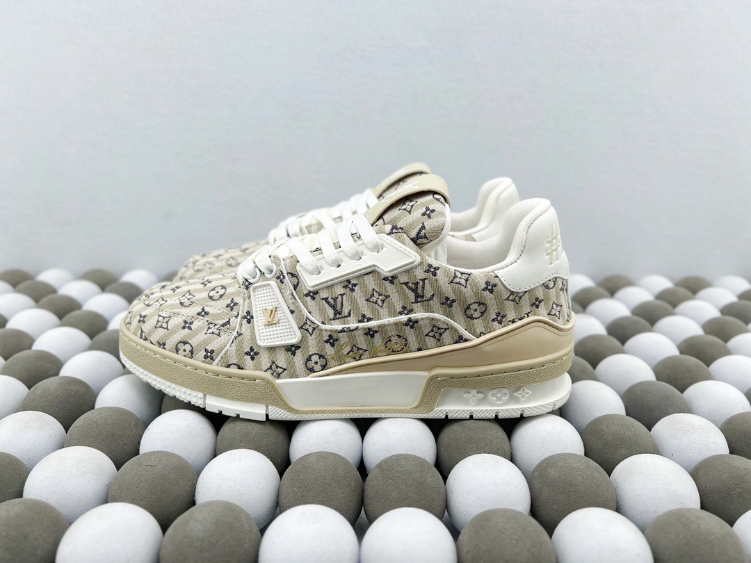 L**is Vui**on Trainer Beige Stripe Monogram