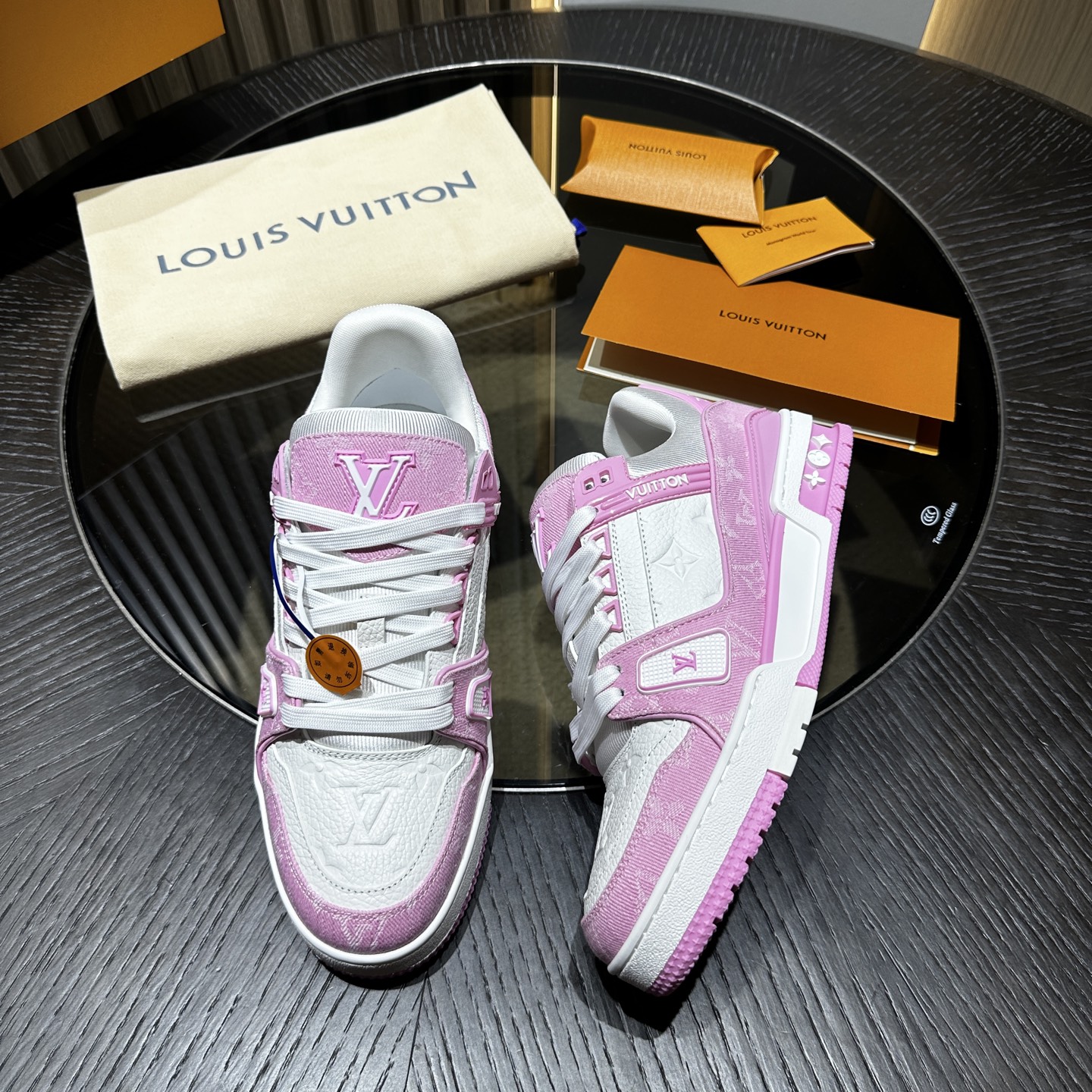 L**V Trainer Sneaker PINK