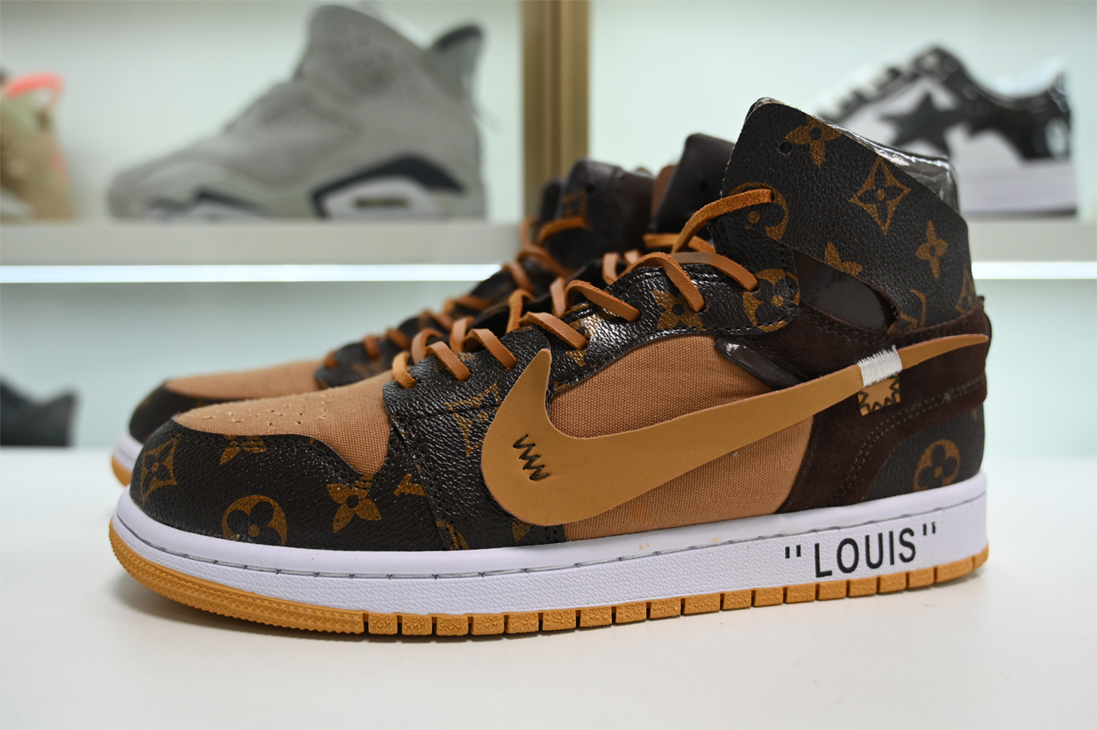 Louis V x Off-White x Air Jordan 1 Customs MENS AQ0818-158