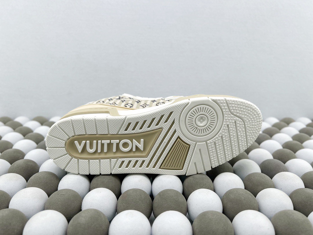 L**is Vui**on Trainer Beige Stripe Monogram
