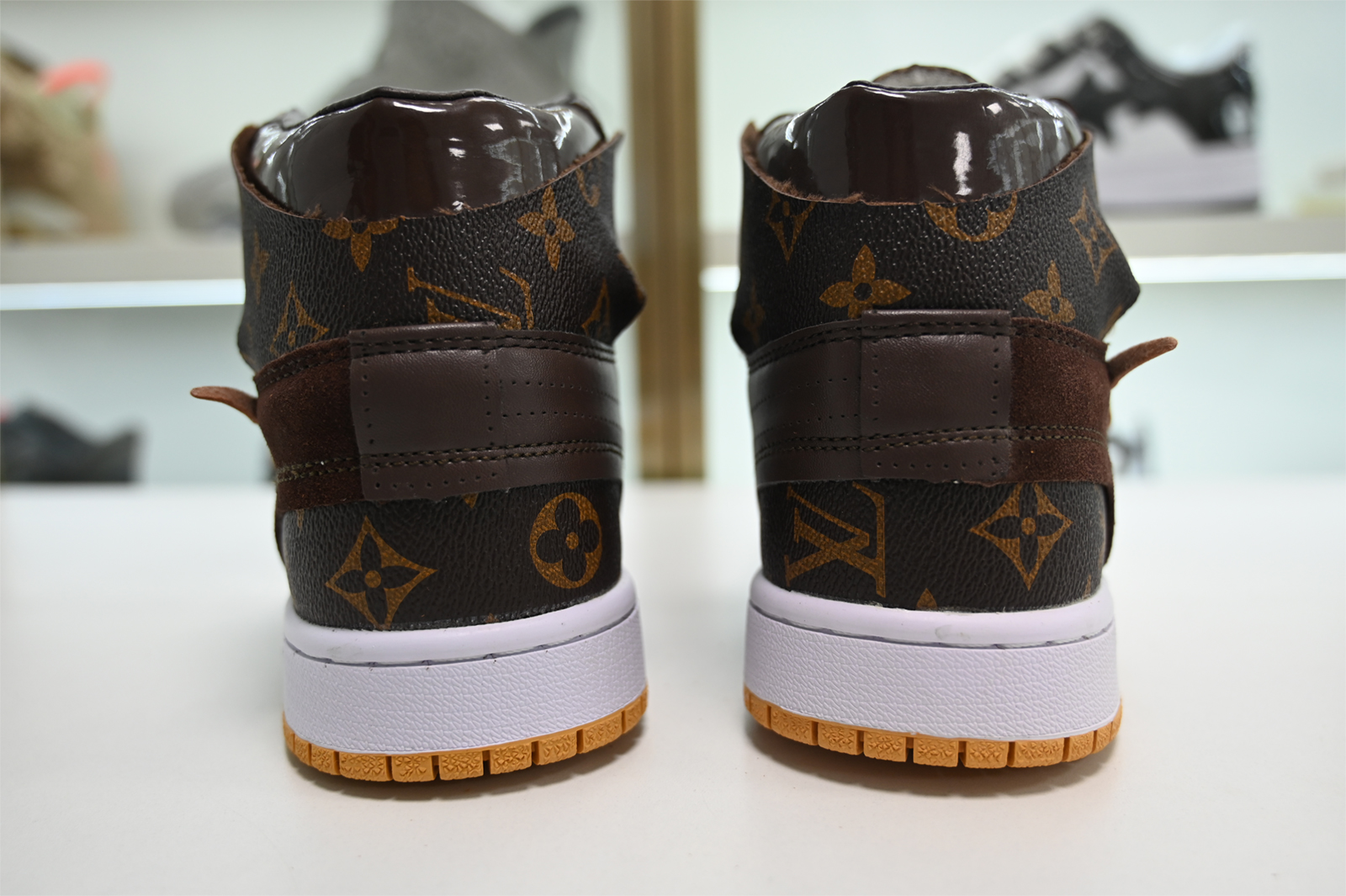 Louis V x Off-White x Air Jordan 1 Customs MENS AQ0818-158
