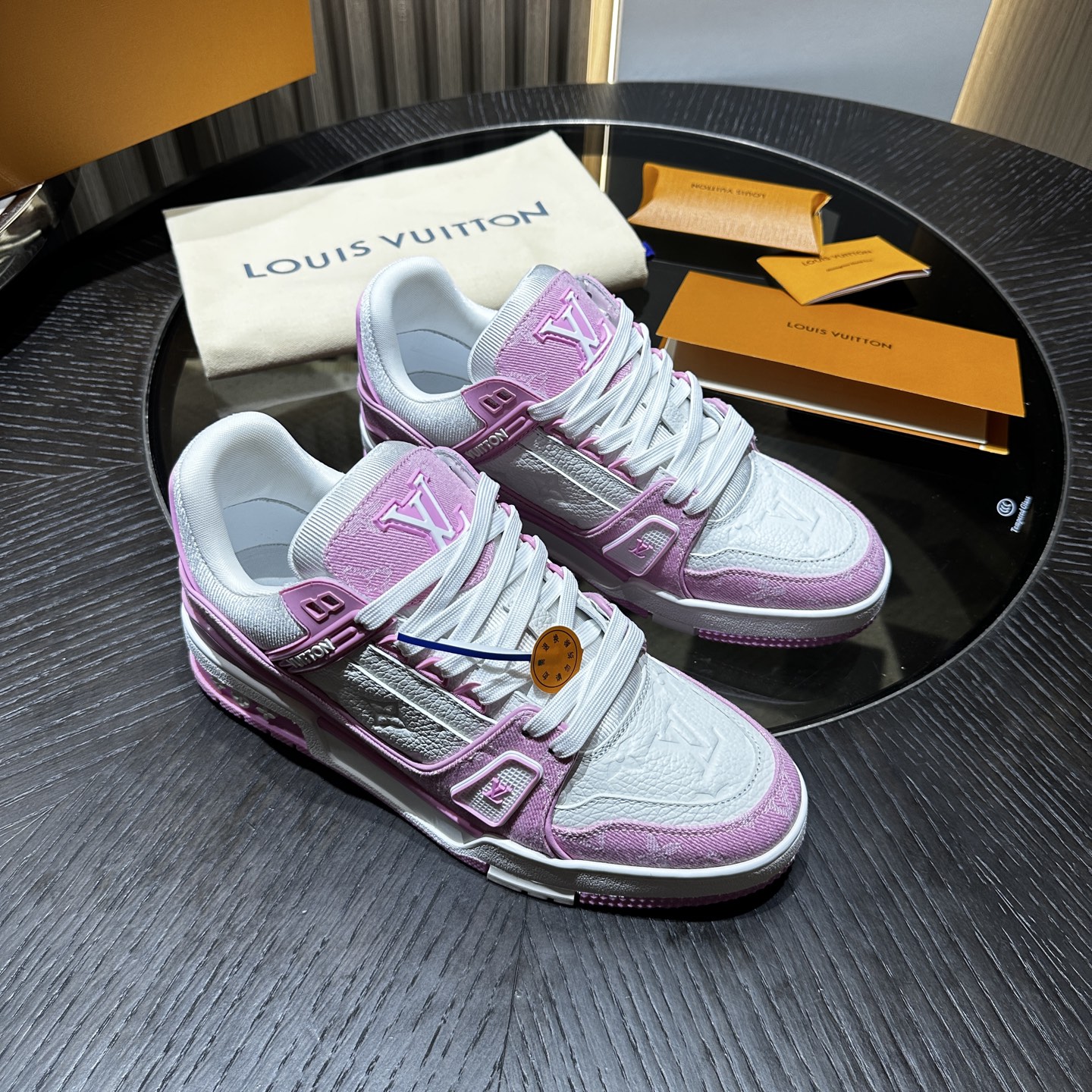 L**V Trainer Sneaker PINK