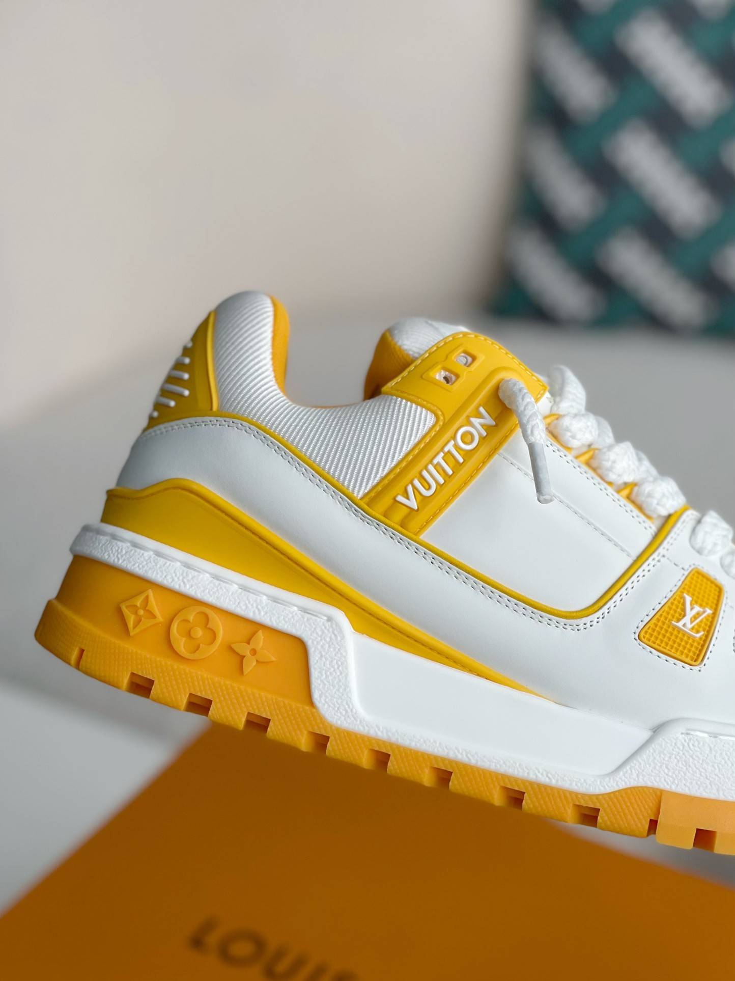 L*V TRAINER MAXI SNEAKERS