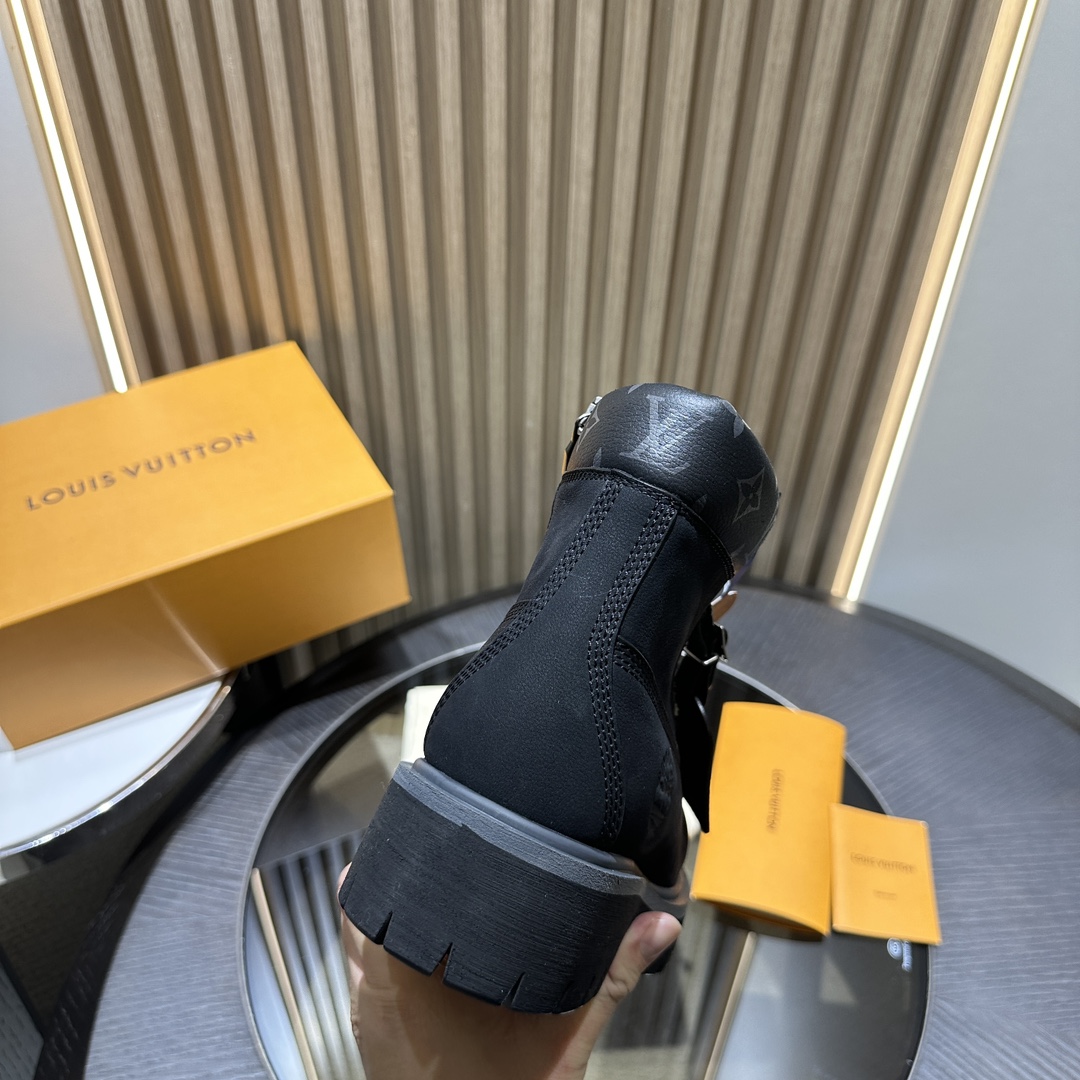 L*V x Timberland BLACK