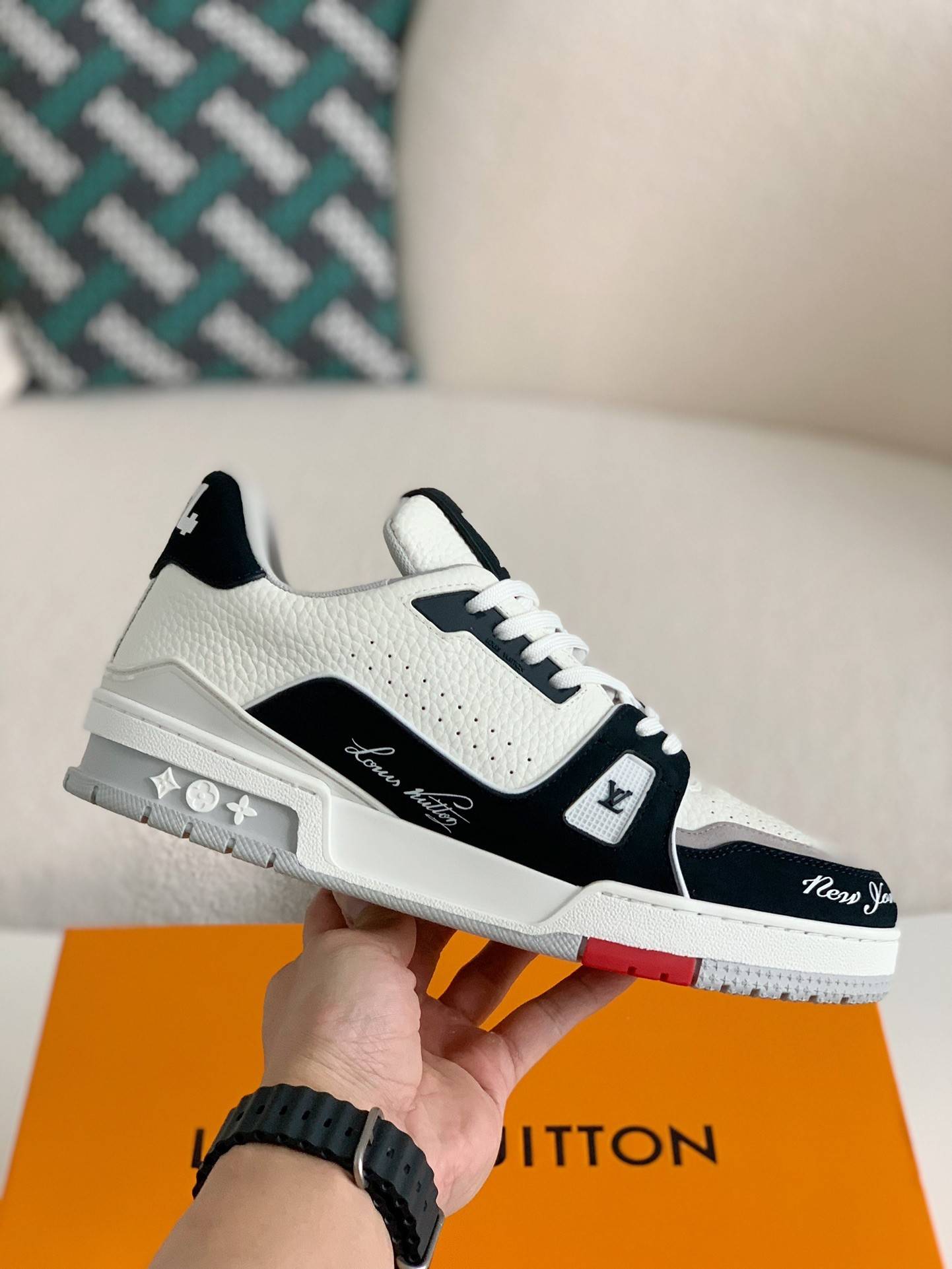 L*V New York Exclusive Trainer Sneakers