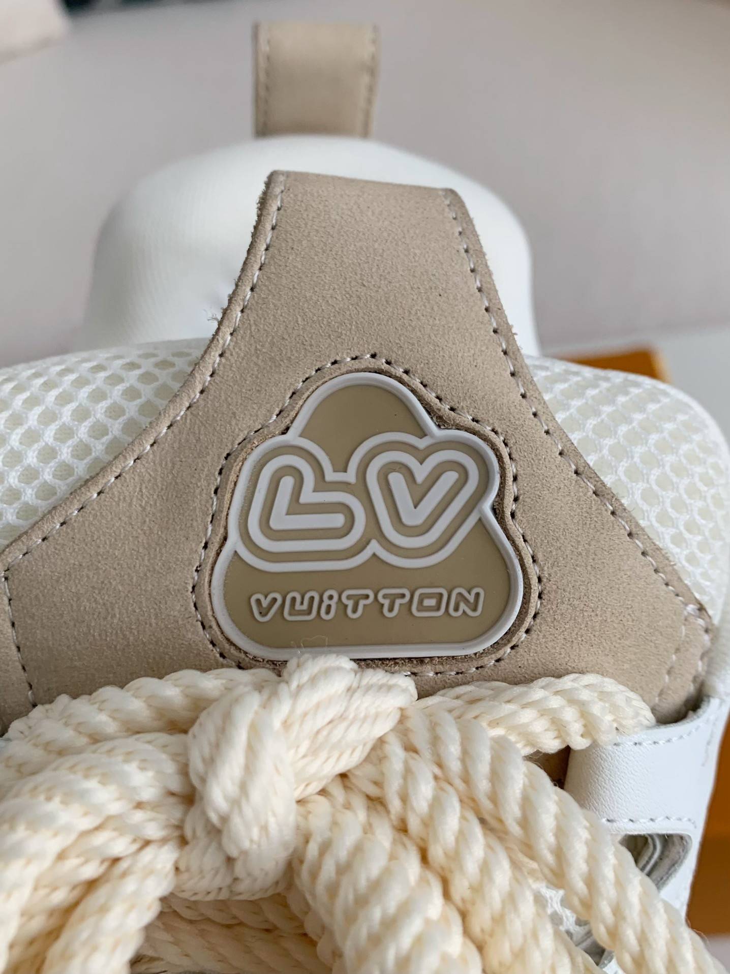 L*V  RUNNER TATIC  Sneakers