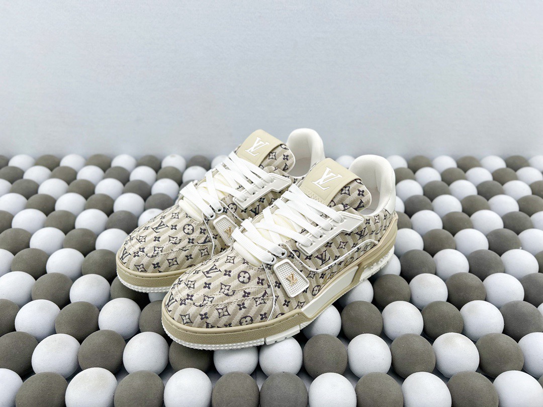 L**is Vui**on Trainer Beige Stripe Monogram