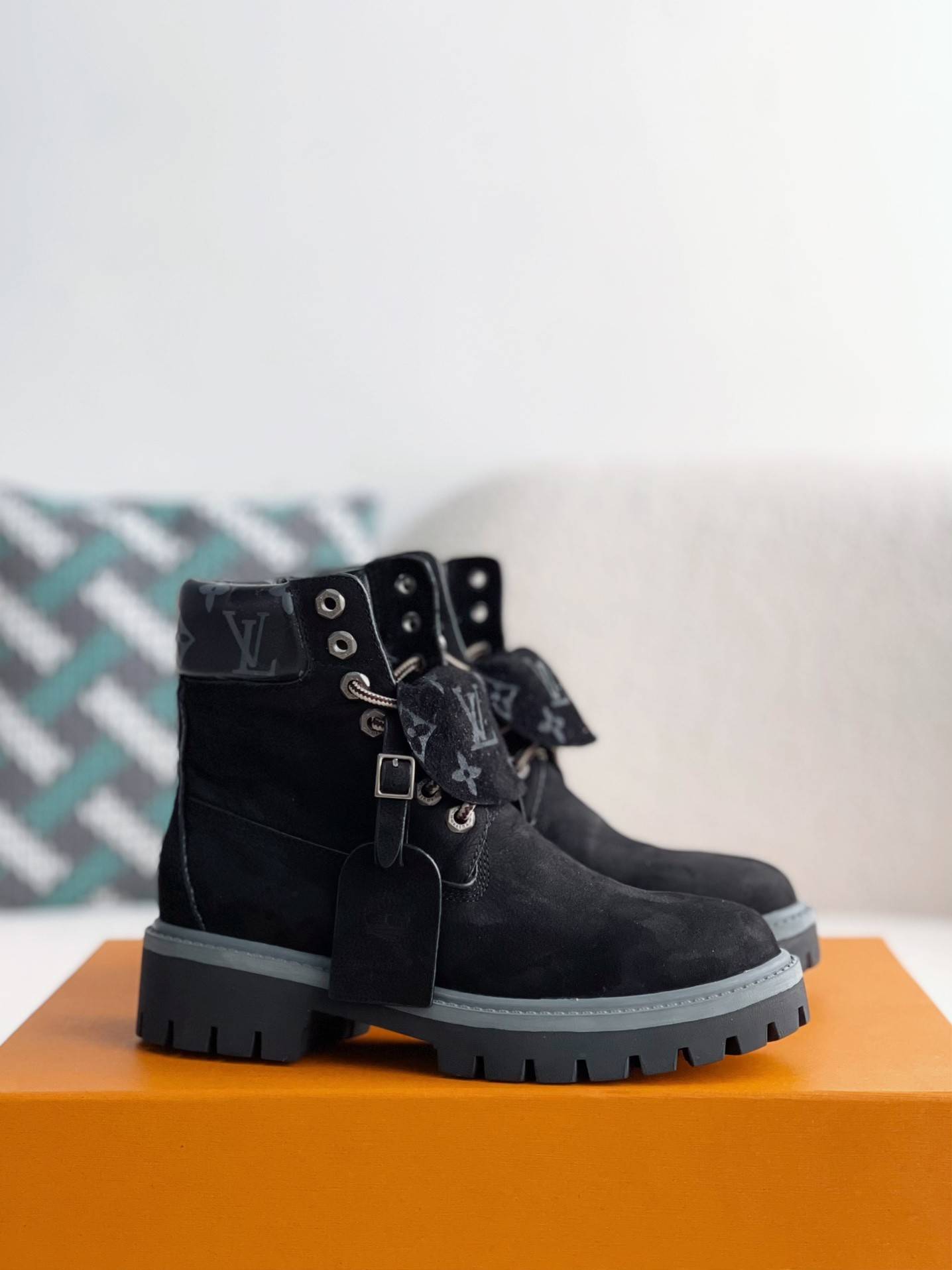 L*V x Timberland