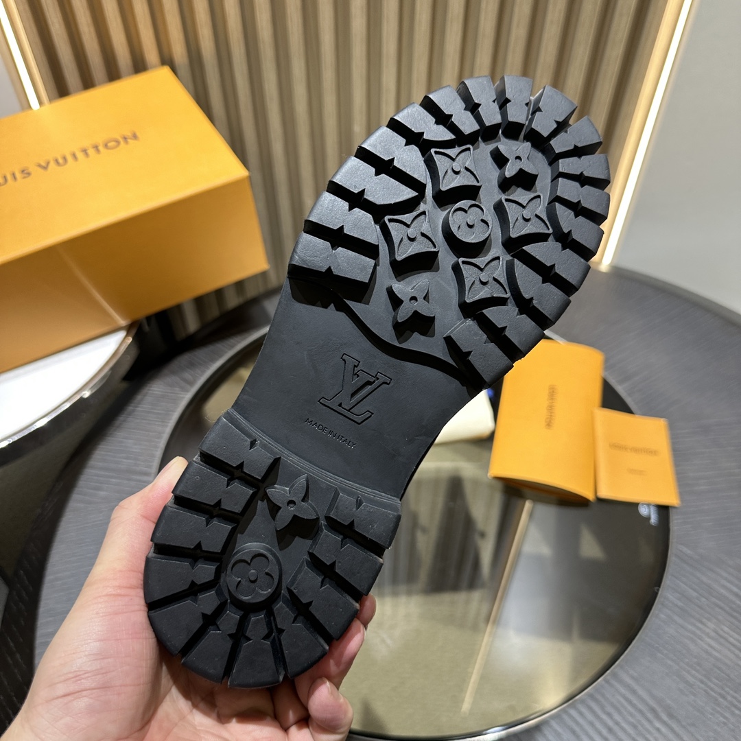 L*V x Timberland BLACK