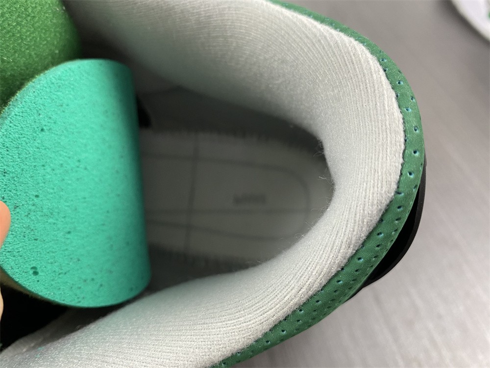 Air Jordan 3 “Pine Green” CT8532-030