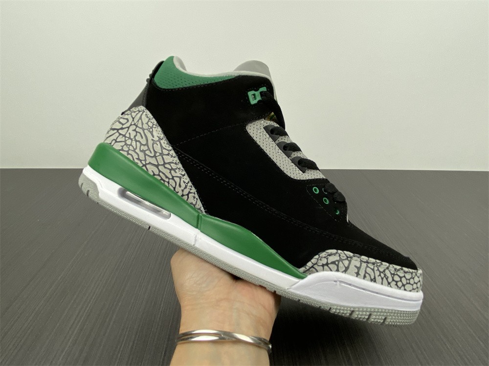 Air Jordan 3 “Pine Green” CT8532-030
