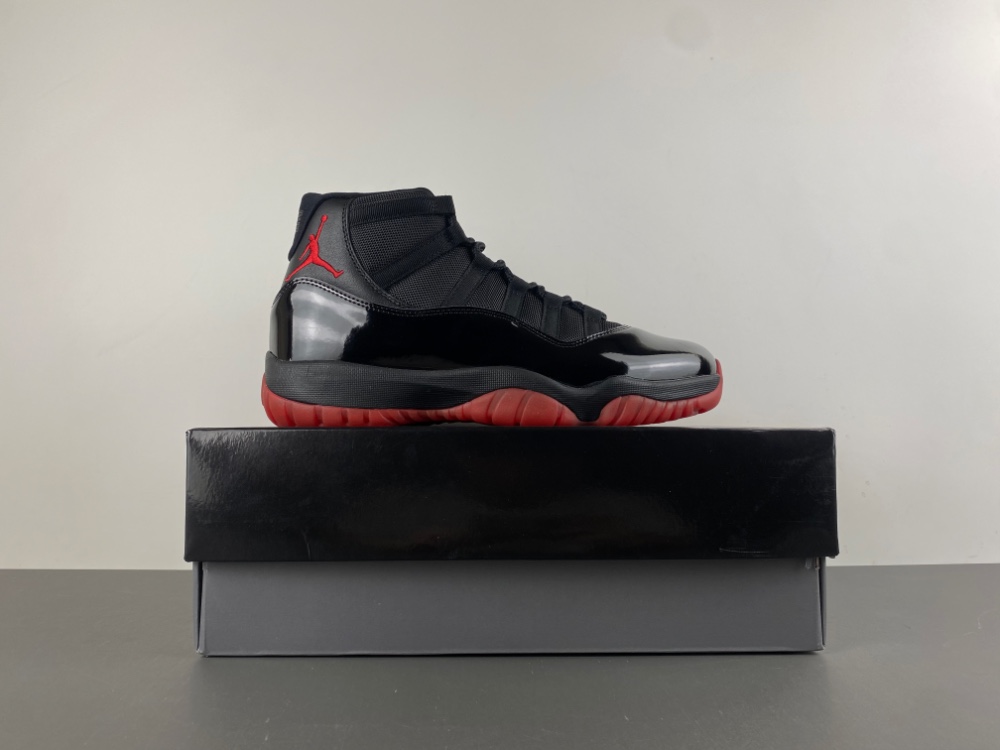 Air Jordan 11  378037-326
