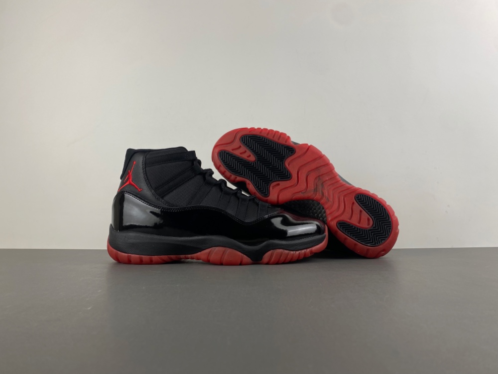 Air Jordan 11  378037-326