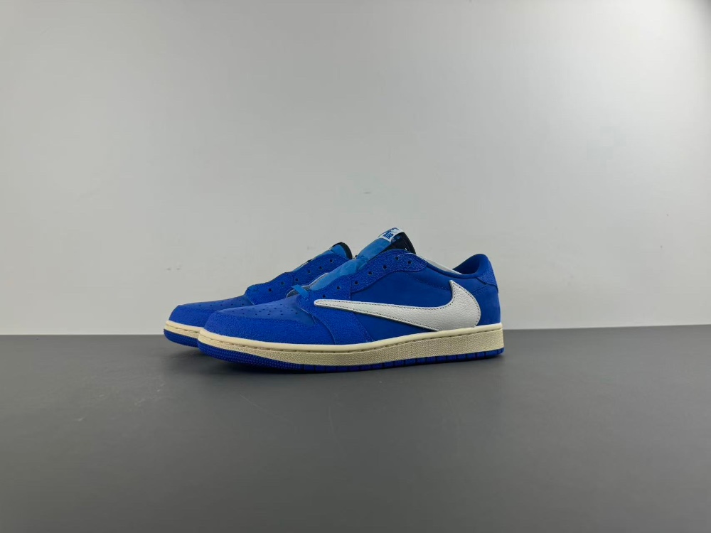 Travis Scott x Air Jordan 1 Low DM7866-400